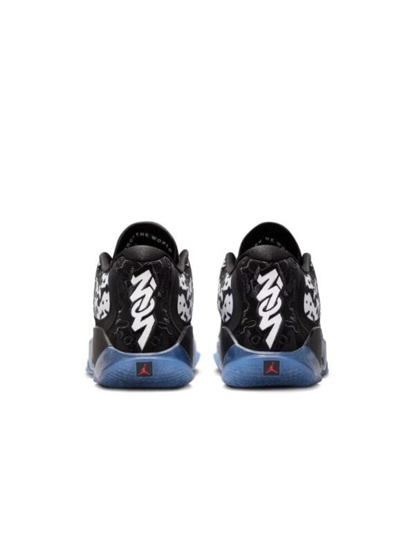 Men Zion 3 PF Sneakers