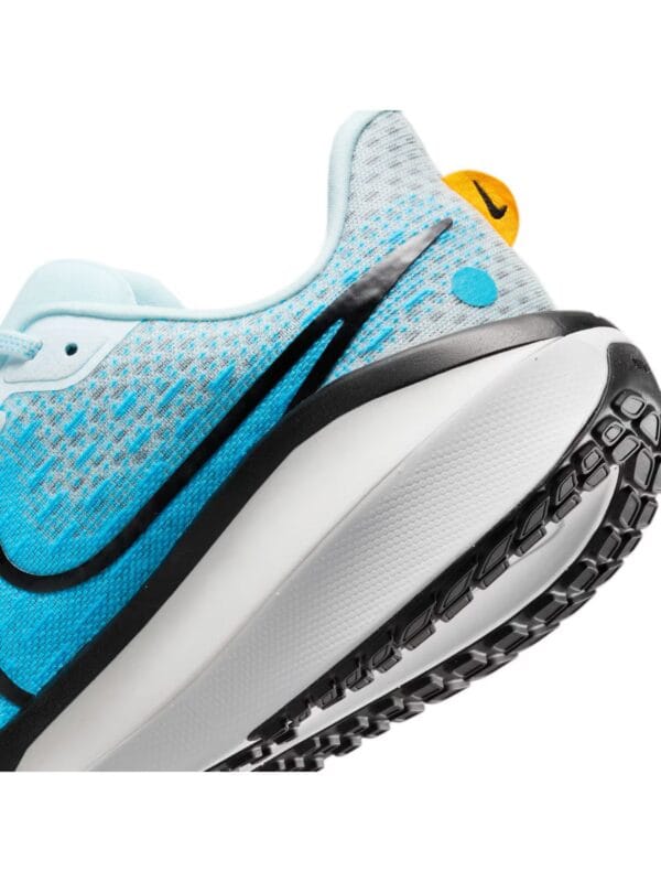 Men Vomero 17 Sneakers