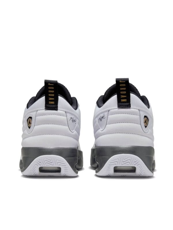 Jordan Max Aura 6 Sneakers